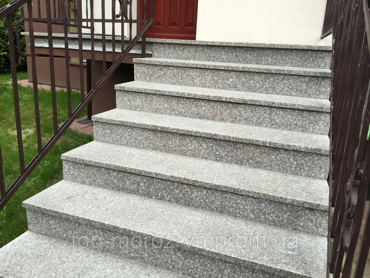 Гранітне підвіконня від виробника